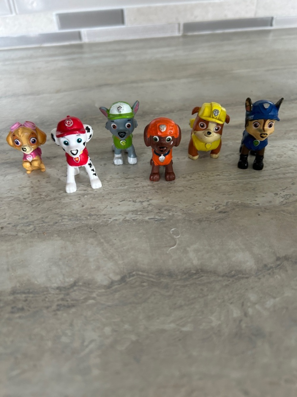 Paw Patrol Mini Figure Set - Assorted Colors - Picture 2 of 2
